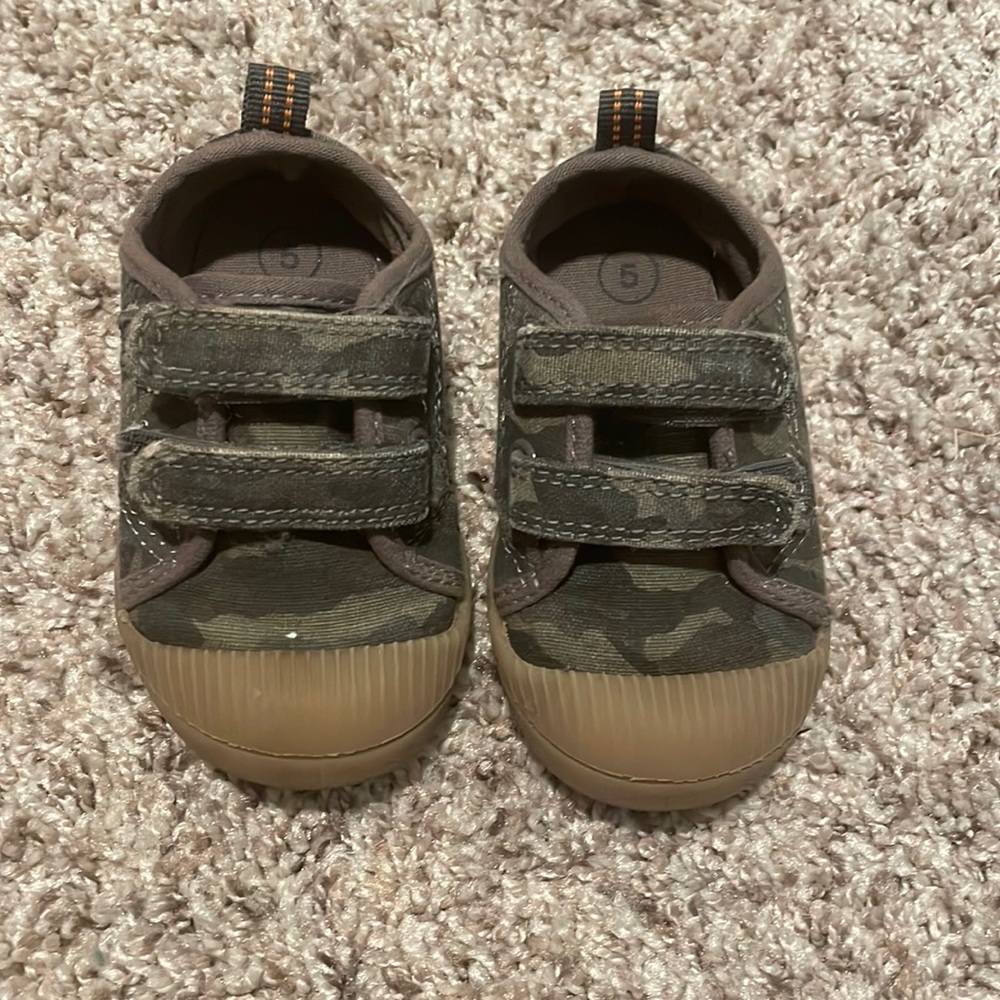 Cat & Jack Sneakers